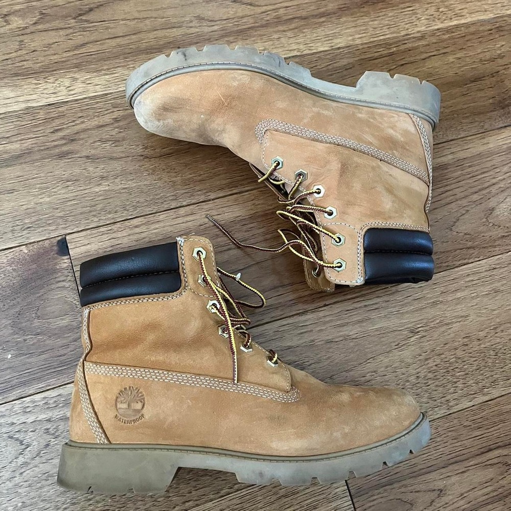 Timberland classic Boots size 9.5w